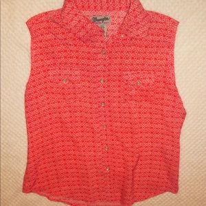 Women’s sz M Wrangler sleeveless snap button shirt